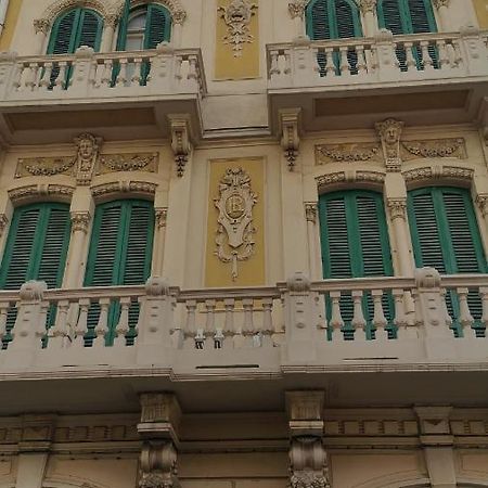 Palazzo Lagioia 2: Prestigioso Miniappartamento Triggiano Exteriör bild